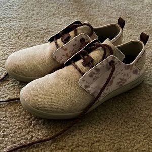 Brand new Merrell tennis shoes, size 7.5 US women / 38 EUR